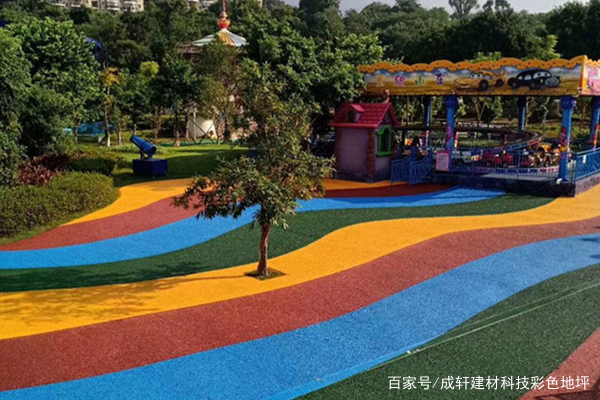 彩色透水混凝土地坪 為景區(qū)鋪就一幅流動(dòng)的藝術(shù)畫卷
